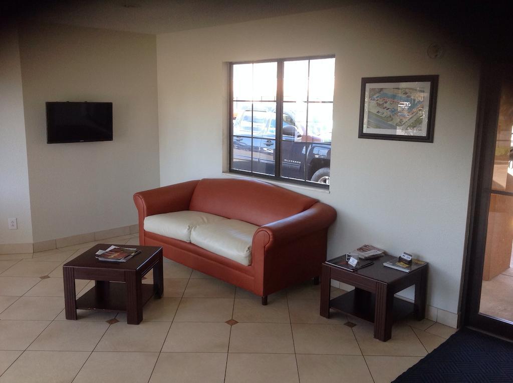 Executive Inn Groves Esterno foto